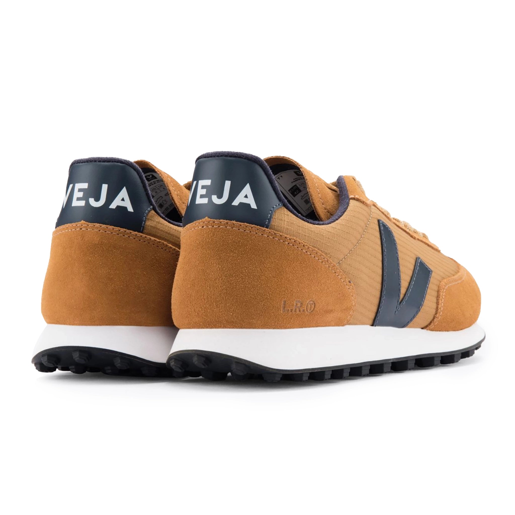 Veja Rio Branco Alveomesh Trainer - Tent / Nautico - Burrows and Hare