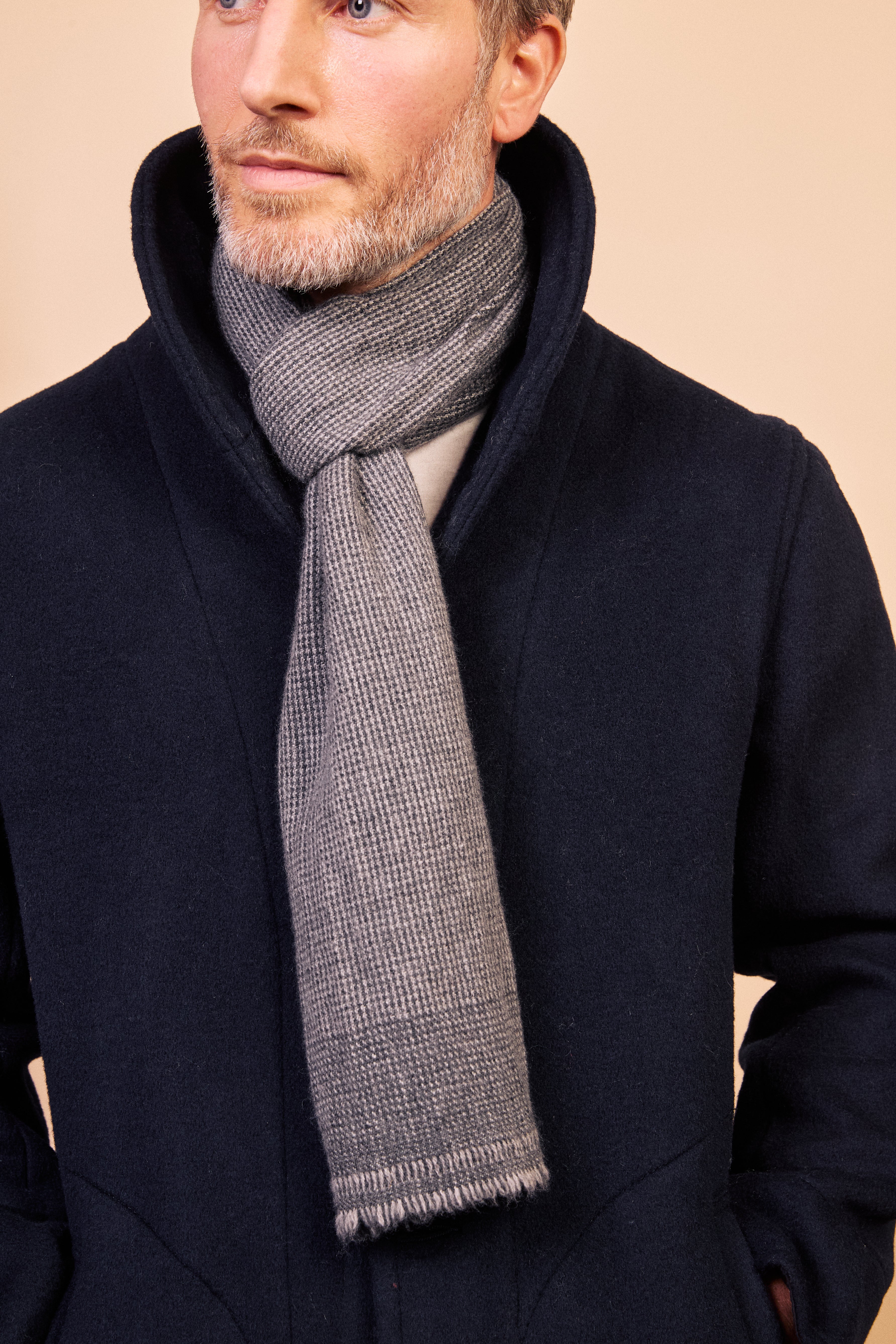 Cashmere & Merino Wool Scarf - Grey Houndstooth