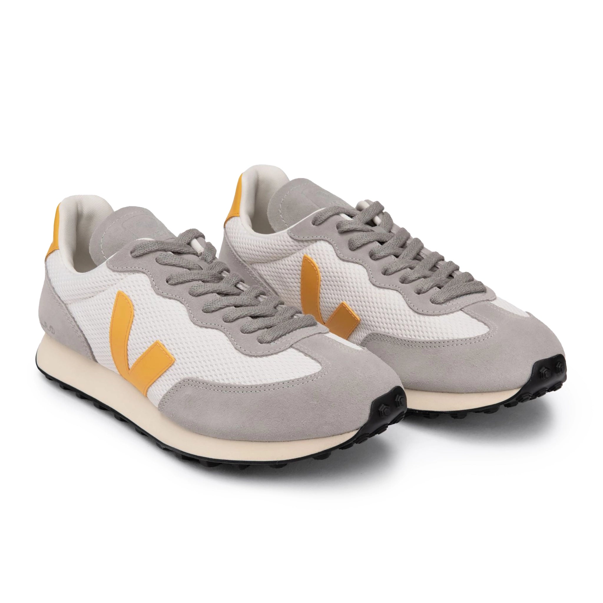 Veja Rio Branco Alveomesh Trainer -  Gravel / Ouro - Burrows and Hare